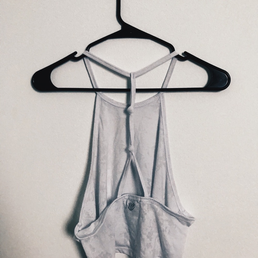 halter top - Picture 3 of 4